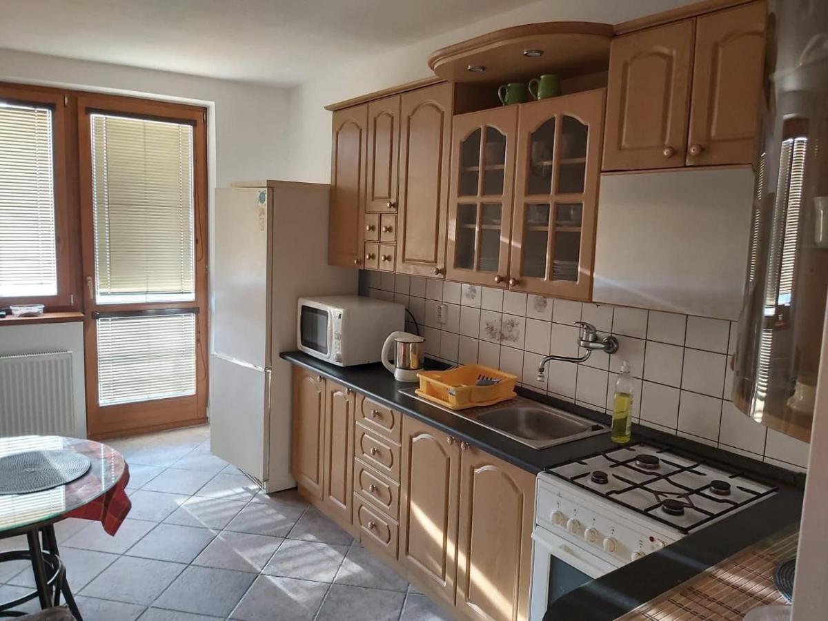 Privat Jan Apartment *